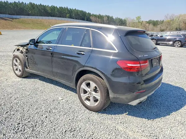 WDC0G4KB5JV104869 2018 MERCEDES-BENZ GLC - Image 2