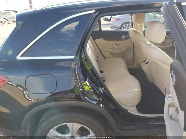 WDC0G4KB5JV105486 2018 MERCEDES-BENZ GLC - Image 8