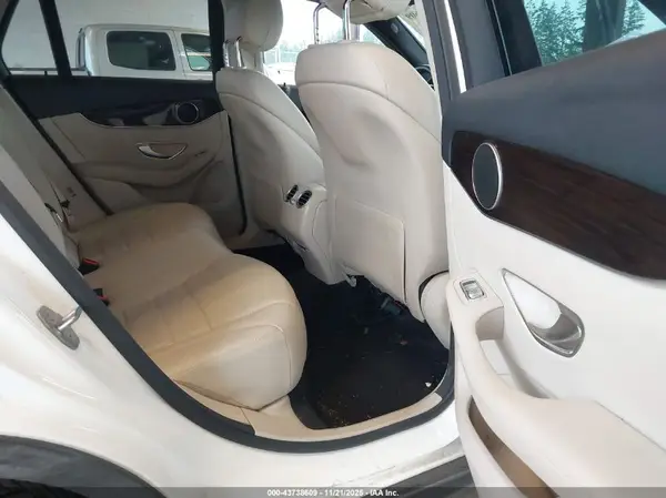 WDC0G4KB5JV109621 2018 MERCEDES-BENZ GLC - Image 8