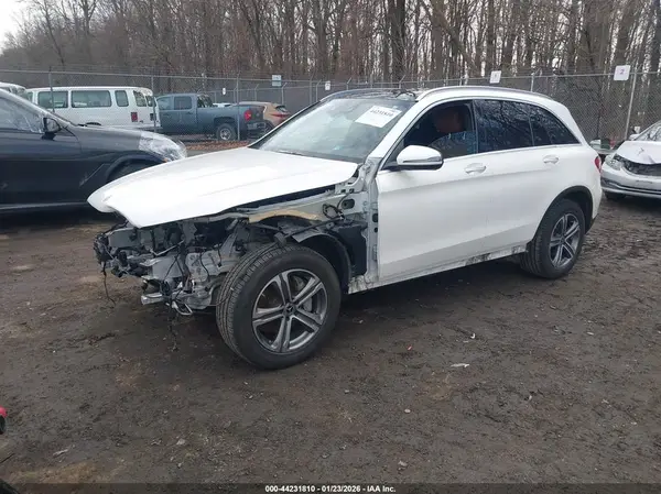 WDC0G4KB5JV113619 2018 MERCEDES-BENZ GLC - Image 2