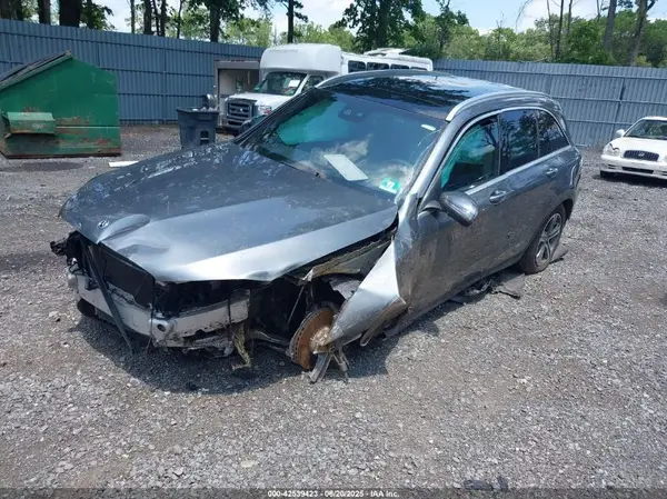 WDC0G4KB5JV115516 2018 MERCEDES-BENZ GLC - Image 2