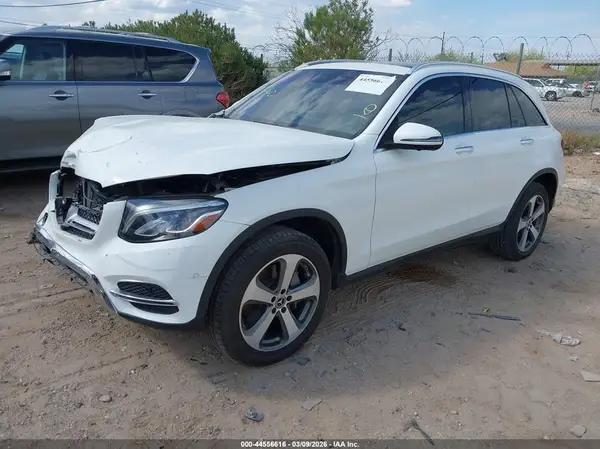 WDC0G4KB5KF605966 2019 MERCEDES-BENZ GLC - Image 2