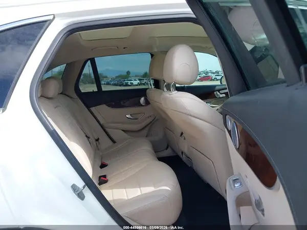 WDC0G4KB5KF605966 2019 MERCEDES-BENZ GLC - Image 8