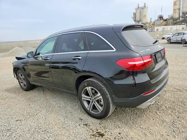 WDC0G4KB5KF662314 2019 MERCEDES-BENZ GLC - Image 2
