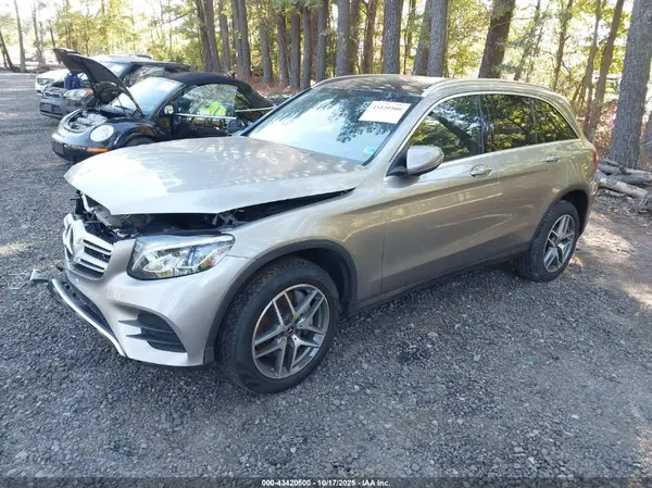 WDC0G4KB5KV147271 2019 MERCEDES-BENZ GLC - Image 2
