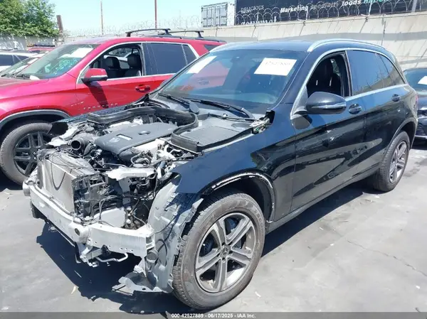 WDC0G4KB5KV151983 2019 MERCEDES-BENZ GLC - Image 2