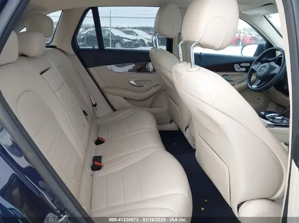WDC0G4KB5KV159758 2019 MERCEDES-BENZ GLC - Image 8
