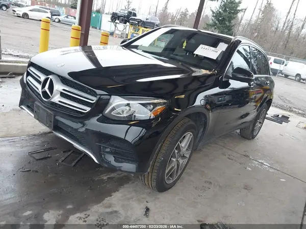 WDC0G4KB5KV169688 2019 MERCEDES-BENZ GLC - Image 2