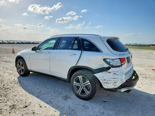 WDC0G4KB5KV182120 2019 MERCEDES-BENZ GLC - Image 2