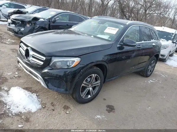WDC0G4KB6GF005562 2016 MERCEDES-BENZ GLC - Image 2