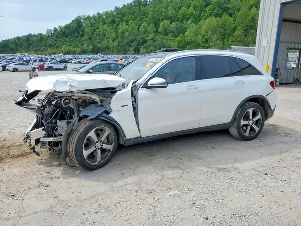 WDC0G4KB6GF025956 2016 MERCEDES-BENZ GLC - Image 1