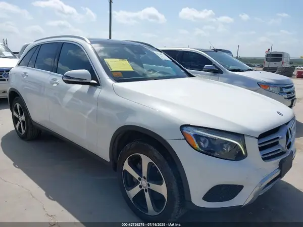 WDC0G4KB6GF046256 2016 MERCEDES-BENZ GLC - Image 1