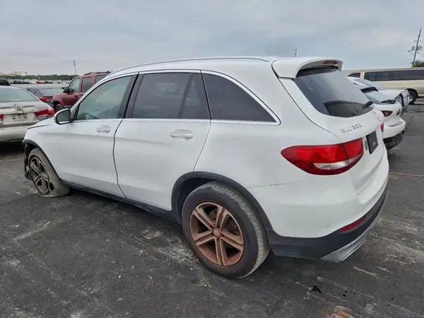 WDC0G4KB6GF062568 2016 MERCEDES-BENZ GLC - Image 2