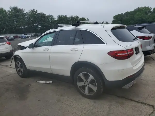 WDC0G4KB6GF066930 2016 MERCEDES-BENZ GLC - Image 2