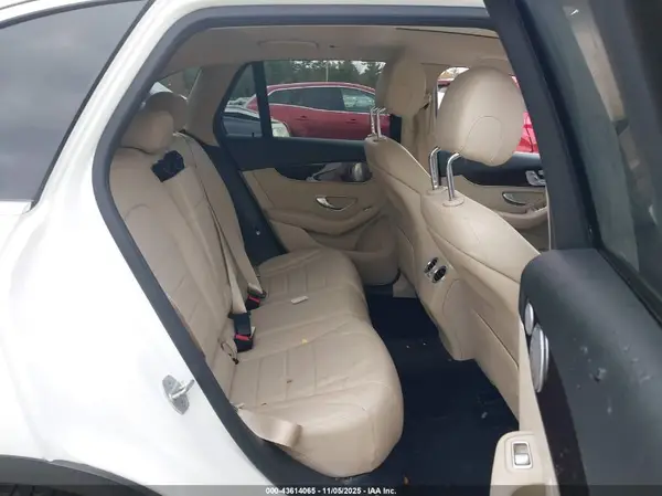 WDC0G4KB6GF070380 2016 MERCEDES-BENZ GLC - Image 8