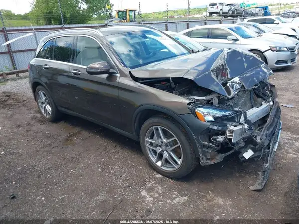 WDC0G4KB6GF070797 2016 MERCEDES-BENZ GLC - Image 1
