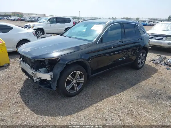 WDC0G4KB6GF087180 2016 MERCEDES-BENZ GLC - Image 2