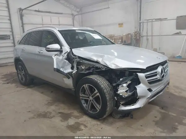 WDC0G4KB6GF098521 2016 MERCEDES-BENZ GLC - Image 1