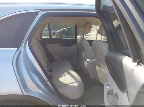 WDC0G4KB6GF104303 2016 MERCEDES-BENZ GLC - Image 8