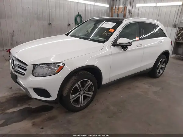 WDC0G4KB6GF109548 2016 MERCEDES-BENZ GLC - Image 2