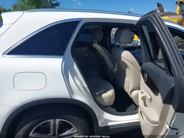 WDC0G4KB6HF116016 2017 MERCEDES-BENZ GLC - Image 8