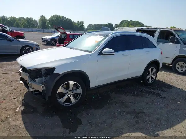 WDC0G4KB6HF116355 2017 MERCEDES-BENZ GLC - Image 2