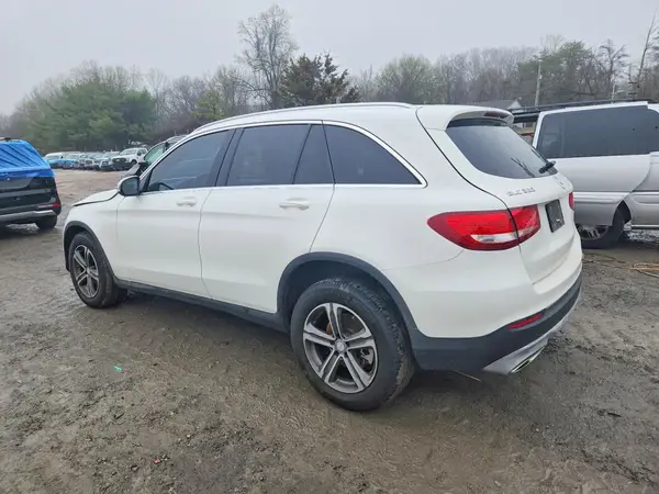 WDC0G4KB6HF129140 2017 MERCEDES-BENZ GLC - Image 2