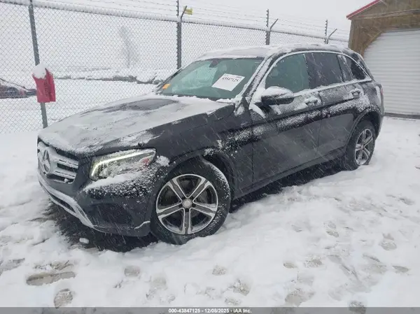 WDC0G4KB6HF140199 2017 MERCEDES-BENZ GLC - Image 2