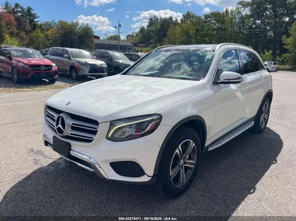 WDC0G4KB6HF142485 2017 MERCEDES-BENZ GLC - Image 2