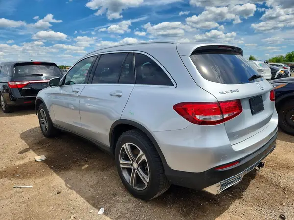 WDC0G4KB6HF162008 2017 MERCEDES-BENZ GLC - Image 2