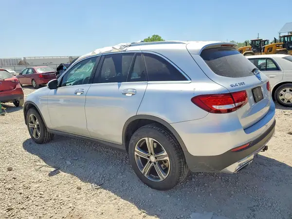WDC0G4KB6HF191203 2017 MERCEDES-BENZ GLC - Image 2