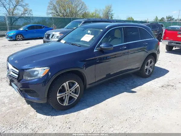 WDC0G4KB6HF215452 2017 MERCEDES-BENZ GLC - Image 2