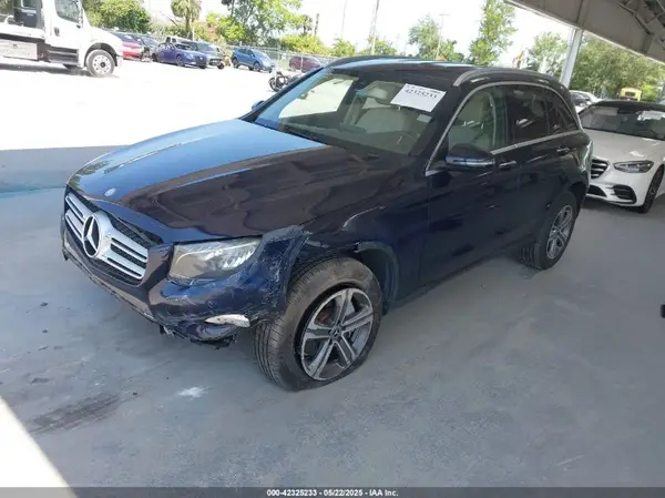 WDC0G4KB6HF231926 2017 MERCEDES-BENZ GLC - Image 2