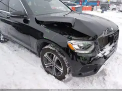 WDC0G4KB6HF235104 2017 MERCEDES-BENZ GLC