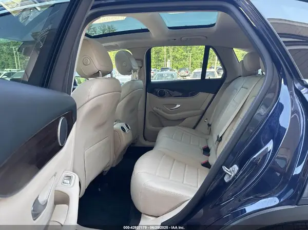 WDC0G4KB6HF256258 2017 MERCEDES-BENZ GLC - Image 8