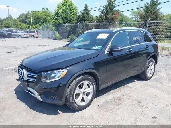 WDC0G4KB6JV034461 2018 MERCEDES-BENZ GLC - Image 2