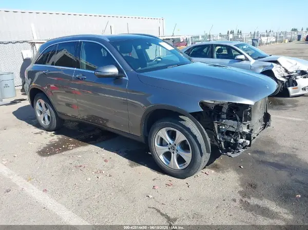 WDC0G4KB6JV057884 2018 MERCEDES-BENZ GLC - Image 1
