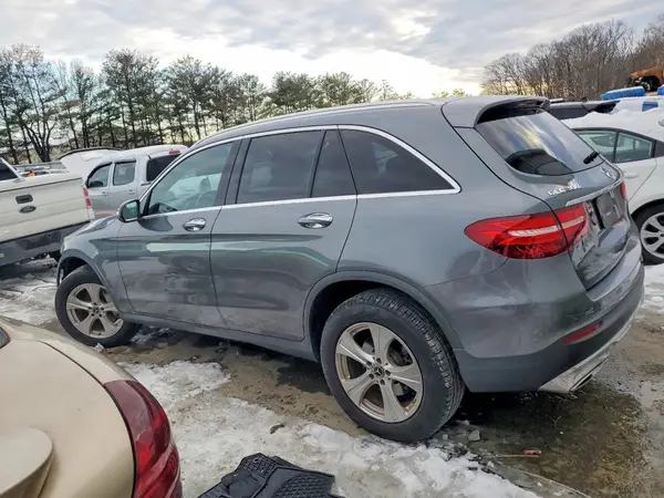 WDC0G4KB6JV083384 2018 MERCEDES-BENZ GLC - Image 2