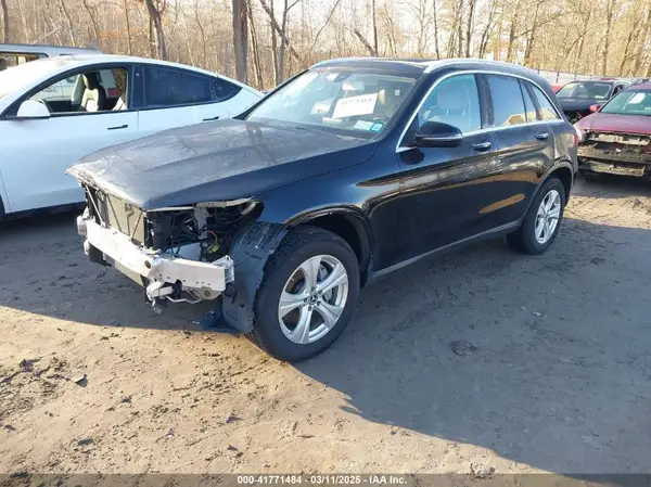 WDC0G4KB6JV099259 2018 MERCEDES-BENZ GLC - Image 2