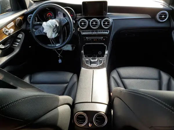 WDC0G4KB6KF579040 2019 MERCEDES-BENZ GLC - Image 8