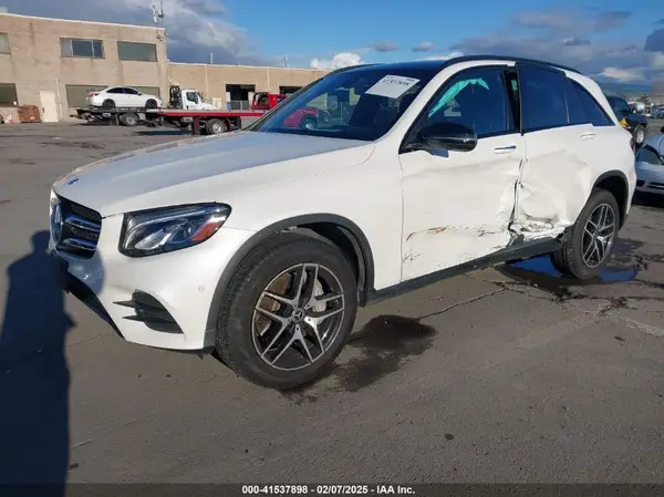 WDC0G4KB6KV138353 2019 MERCEDES-BENZ GLC - Image 2