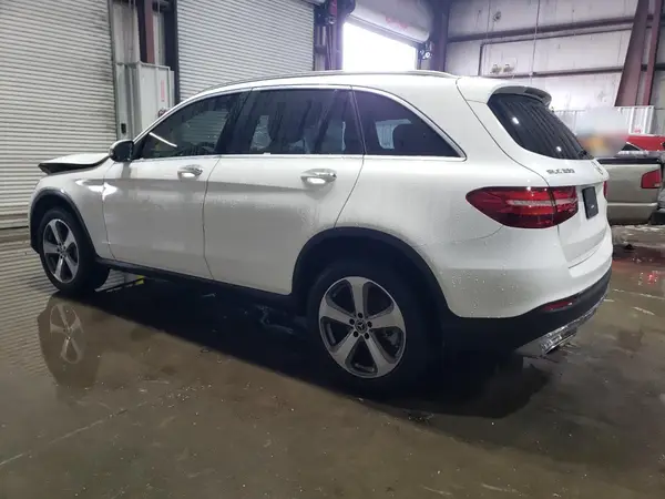 WDC0G4KB6KV171935 2019 MERCEDES-BENZ GLC - Image 2