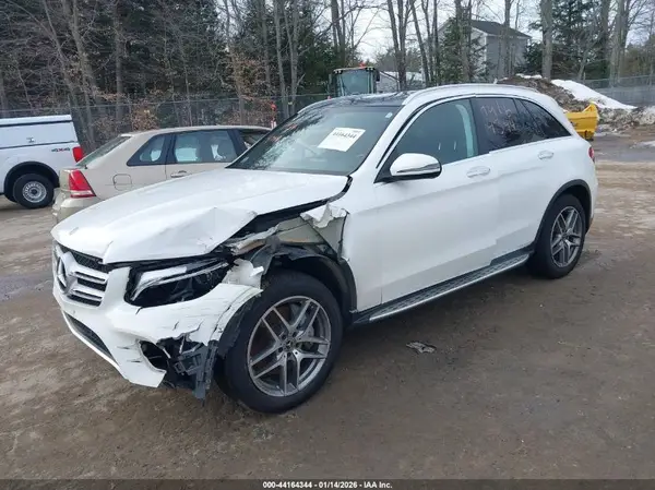 WDC0G4KB6KV183292 2019 MERCEDES-BENZ GLC - Image 2