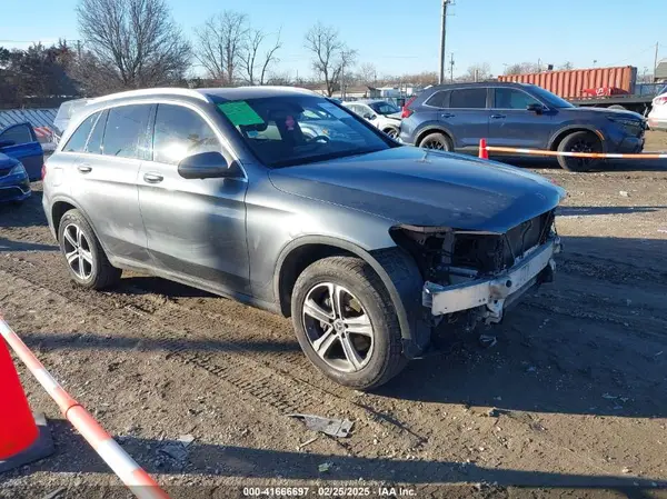 WDC0G4KB6KV195734 2019 MERCEDES-BENZ GLC - Image 1