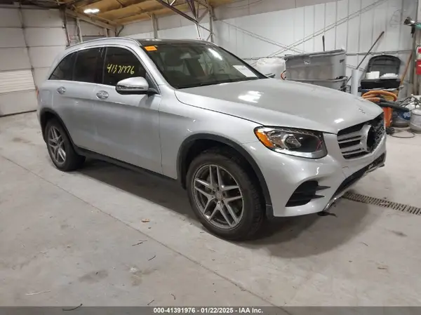 WDC0G4KB7GF011046 2016 MERCEDES-BENZ GLC - Image 1