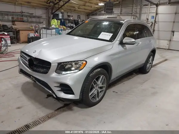 WDC0G4KB7GF011046 2016 MERCEDES-BENZ GLC - Image 2
