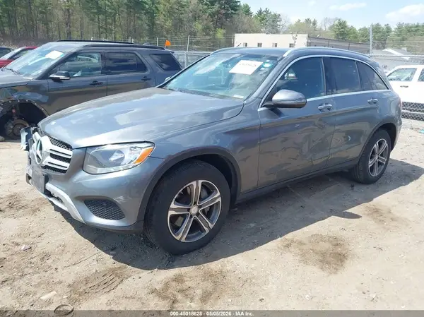 WDC0G4KB7GF011743 2016 MERCEDES-BENZ GLC - Image 2
