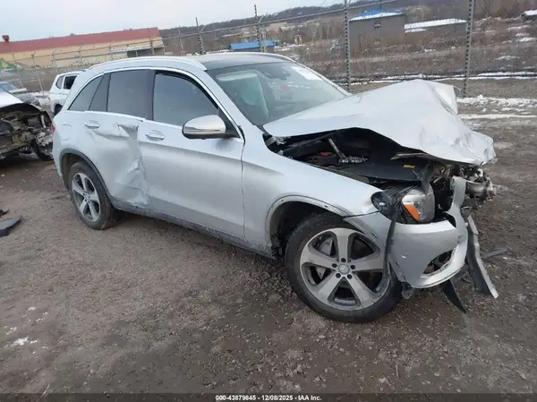 WDC0G4KB7GF021236 2016 MERCEDES-BENZ GLC - Image 1