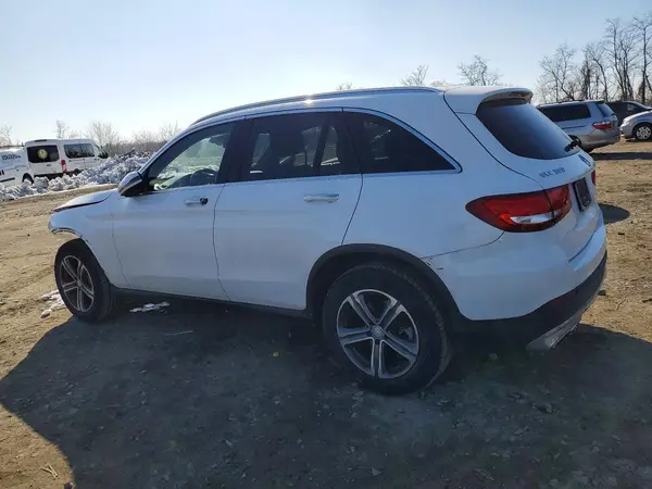 WDC0G4KB7GF031510 2016 MERCEDES-BENZ GLC - Image 2