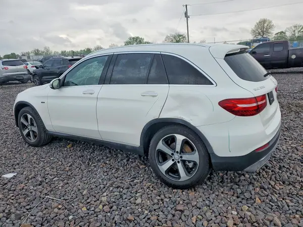 WDC0G4KB7GF060828 2016 MERCEDES-BENZ GLC - Image 2